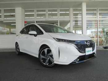日産 オーラ G レザーエディション