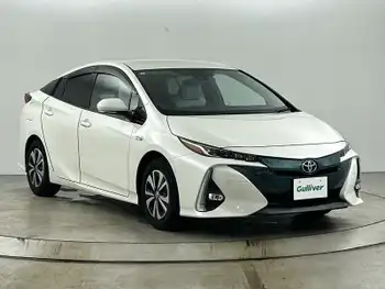 トヨタ プリウス ＰＨＶ A レザーパッケージ 禁煙車 純正11型ナビ 本革シート 衝突軽減