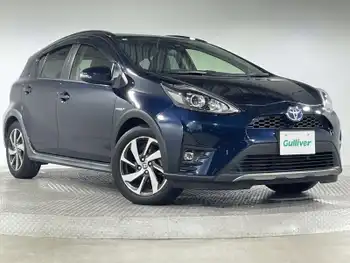 トヨタ アクア クロスオーバー  純正9型ナビ バックカメラ ETC LED フロア