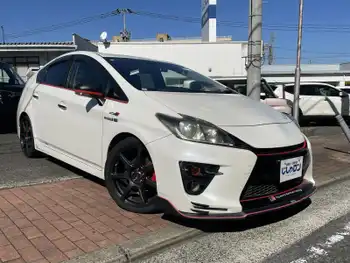 トヨタ プリウス S ツーリングセレ G’s