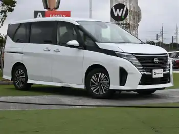 日産 セレナ e－パワー ハイウェイスター V 登録済未使用車