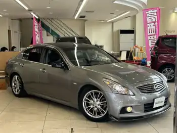 日産 スカイライン 350GT Type SP 禁煙 純正ナビ Bカメ SR 黒革 自動追従