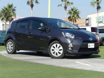 トヨタ アクア G