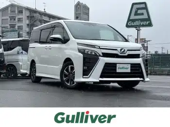 トヨタ ヴォクシー ZS ナビ　フリップダウンモニター　Bカメラ