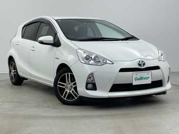 トヨタ アクア G 純正ナビ　フルセグ　ビルトインETC