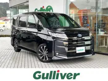 トヨタ ノア ハイブリッド S－Z 純正10.5型ナビ/純正後部モニター