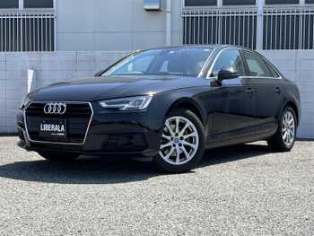 アウディ Ａ４ 2．0TFSIスポーツ