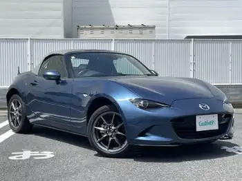 マツダ ロードスター シルバー トップ