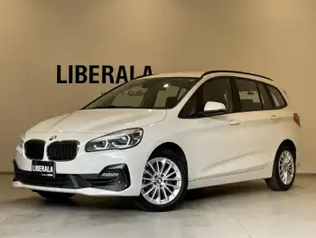 ＢＭＷ ２１８ｉ グランツアラー 純正ナビ Bカメラ Pバックドア シートH LED