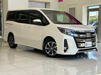 トヨタ ノア Si 純正ナビ　Fダウンモニター　クルコン　LED