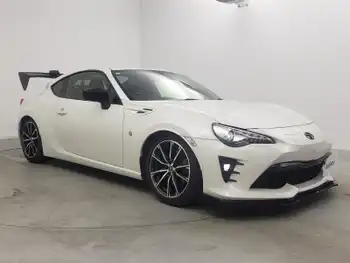 トヨタ ８６ GT BLITZ　社外エアロ　車高調　Bluetooth