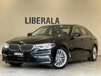 ＢＭＷ ５２３ｄ ラグジュアリー 黒革シート シートヒーター 純正ナビ・TV