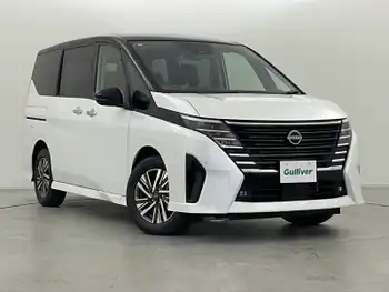 日産 セレナ e－パワー ハイウェイスター V 登録済未使用車 純正12.3型ナビ 全方位カメ