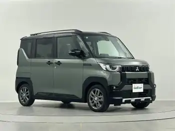 三菱 デリカミニ T プレミアム 届出済未使用車 全方位カメラ 両側パワスラ