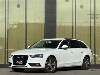 アウディ Ａ４ アバント 2．0 TFSI アーバン