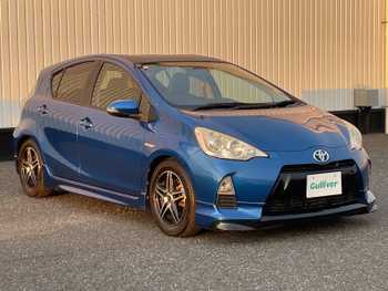 トヨタ アクア G ブラックソフトレザーセレ