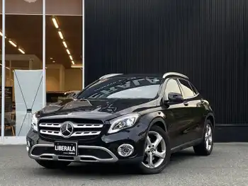 メルセデス・ベンツ ＧＬＡ２２０ 4マチック RSP ACC 純ナビ Applecarplay Pバックドア