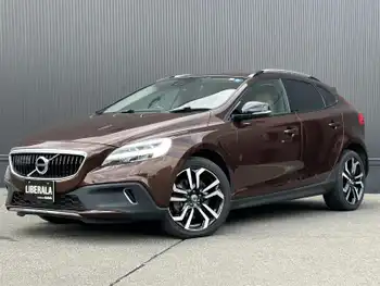 ボルボ Ｖ４０ クロスカントリー T5 AWD サマム 1オーナー ACC 茶革/シートヒーター Bカメ