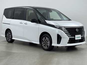日産 セレナ e－4ORCE ハイウェイスターV 純正ディスプレイオーディオ・全方位カメラ