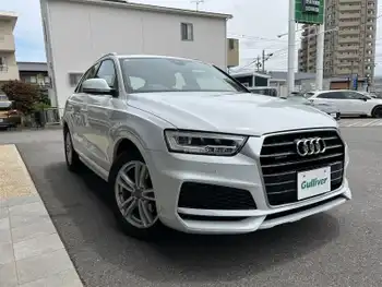 アウディ Ｑ３ 2．0 TFSI クワトロ 180PS Sライン LEDヘッド　クルーズコントロール　SR