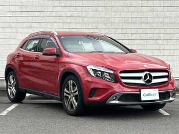 メルセデス・ベンツ ＧＬＡ１８０  黒ハーフ革シート Bluetooth パワーシート