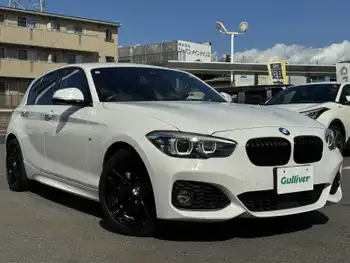 ＢＭＷ １１８ｉ Mスポーツ エディションシャドー 衝突軽減B ナビ Bluetooth Bカメラ 黒革