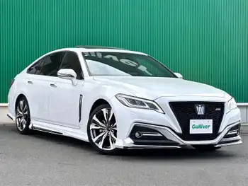トヨタ クラウン ハイブリッド RS アドバンス モデリスタ サンルーフ 本革 全周囲カメラ