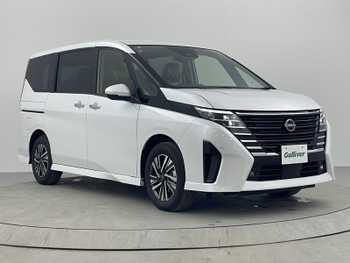 日産 セレナ e－パワー ハイウェイスター V 登録済未使用車12.3インチナビ全方位カメラ