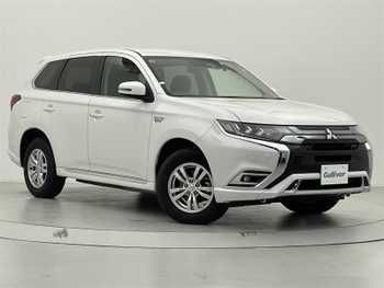 三菱 アウトランダー ＰＨＥＶ G Limited Edition 禁煙車 衝突軽減 ステアリングヒーター