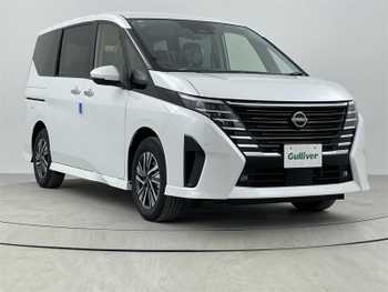 日産 セレナ e－パワー ハイウェイスター V 登録済未使用車12.3型ナビ全方位カメラ