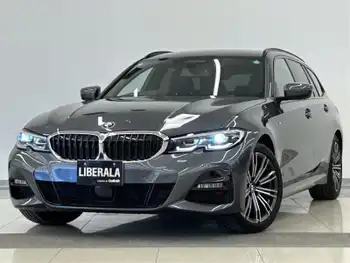 ＢＭＷ ３２０ｄ  純正ナビ　全周囲カメラ　ACC　純正18AW