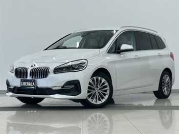 ＢＭＷ ２１８ｄ xDriveグランツアラー ラグジュアリー 純正ナビ　Rカメラ　レザーシート　HUD　