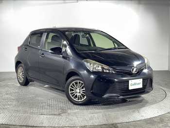 トヨタ ヴィッツ F 禁煙車　スマートキー　バックカメラ