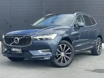 ボルボ ＸＣ６０ T5 AWD インスクリプション パノラマサンルーフBowers/Wilkins ACC HUD