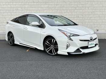 トヨタ プリウス Sセーフティプラス ToyotaSafetySense モデリスタフルエアロ