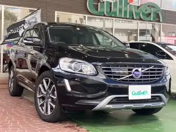 ボルボ ＸＣ６０ D4 SE サンルーフ レザーシート 純正ナビ 地デジ