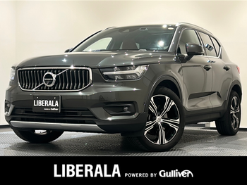 ボルボ ＸＣ４０ T4 AWD インスクリプション パノラマガラスサンルーフ　AppleCarPlay