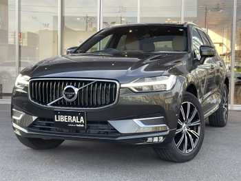 ボルボ ＸＣ６０ B5 AWD インスクリプション 純正ナビ　パノラマガラスルーフ　