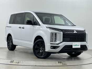 三菱 デリカＤ：５ ブラックエディション 登録済未使用車 電動サイドステップ  BSM