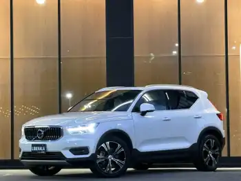 ボルボ ＸＣ４０ T4 AWD インスクリプション