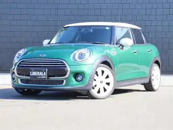 ＭＩＮＩ ミニ クーパー D ワンオーナー　インテリジェントセーフティ
