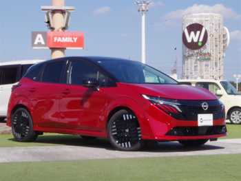 日産 オーラ G レザーエディション
