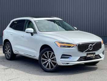 ボルボ ＸＣ６０ D4 AWD インスクリプション サンルーフ 白革 ステアヒーター