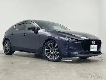 マツダ マツダ３ファストバック 15S ツーリング 禁煙車 全方位  BSM レーダークルコン