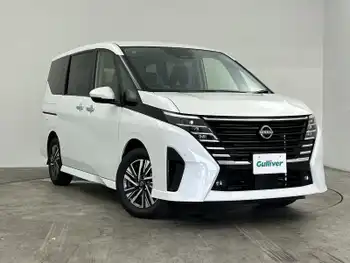 日産 セレナ e－パワー ハイウェイスター V 登録済未使用車 純正12.3型ナビ HDMI