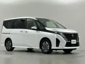 日産 セレナ e－パワー ハイウェイスター V 登録済未使用車 純正ナビ プロパイロット