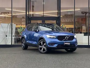 ボルボ ＸＣ４０ B4 AWD Rデザイン SR ACC 純正ナビ 全方位 半革 温席  19AW