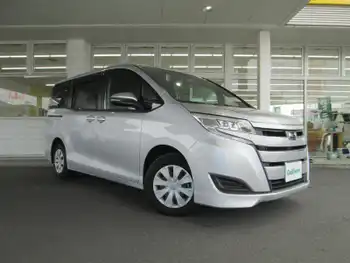 トヨタ ノア X