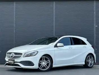 メルセデス・ベンツ Ａ１８０ スポーツ 後期 AMGレザ-エクスクル-シブP パノラミッ