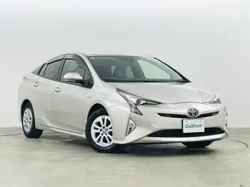 トヨタ プリウス Sセーフティプラス 衝突被害軽減ブレーキ  クルコン Bカメラ